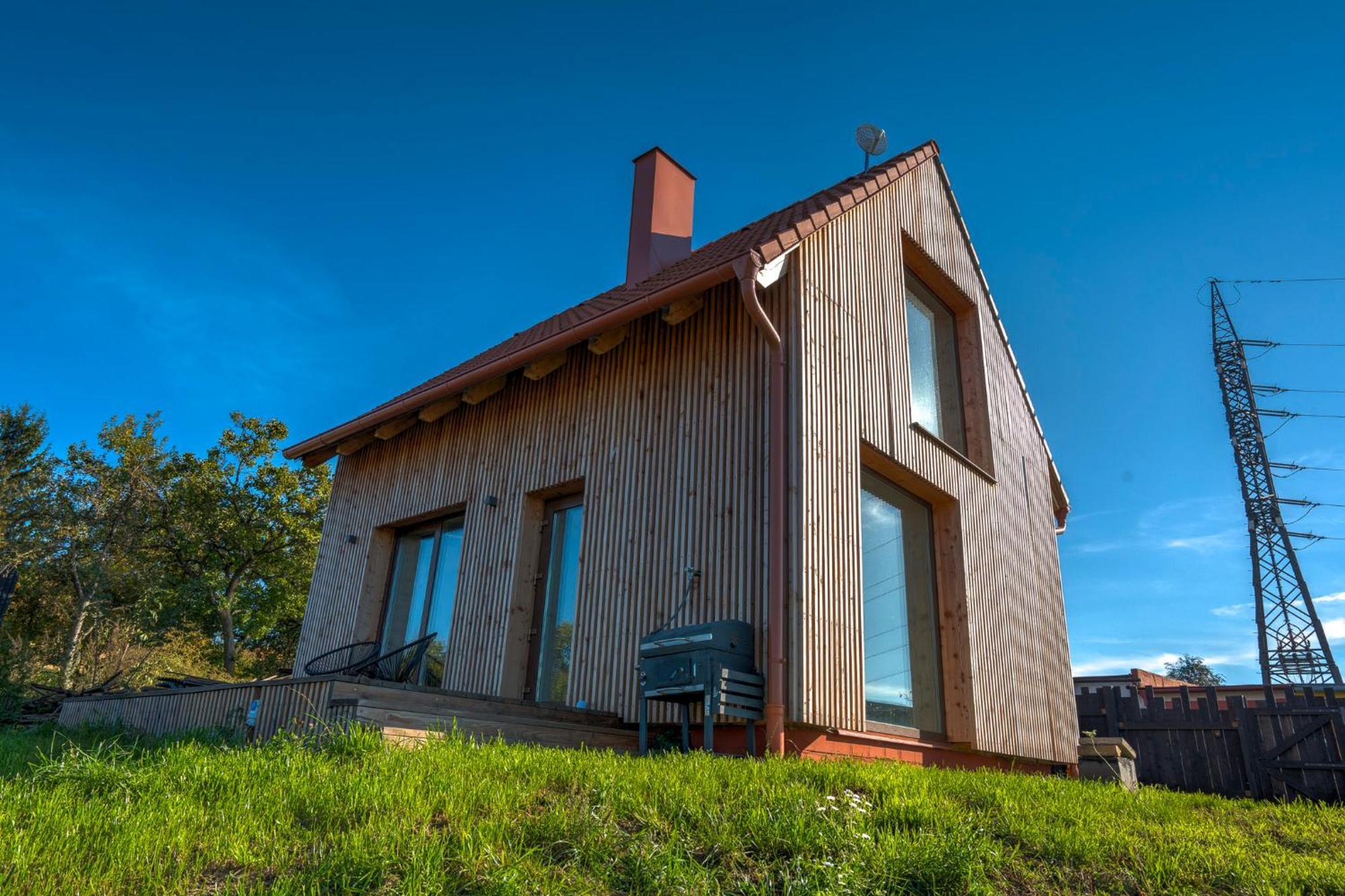 Kyjoff - Domecek S Krasnymi Vyhledy Villa Кийов Екстериор снимка
